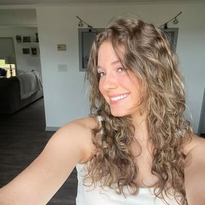 Meet your Posher, Teagan